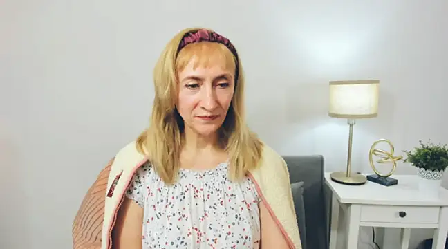Snapshot of MargaretMilf69 chatting on February 14, 4:09 pm MargaretMilf69 online show from February 14, 4:09 pm