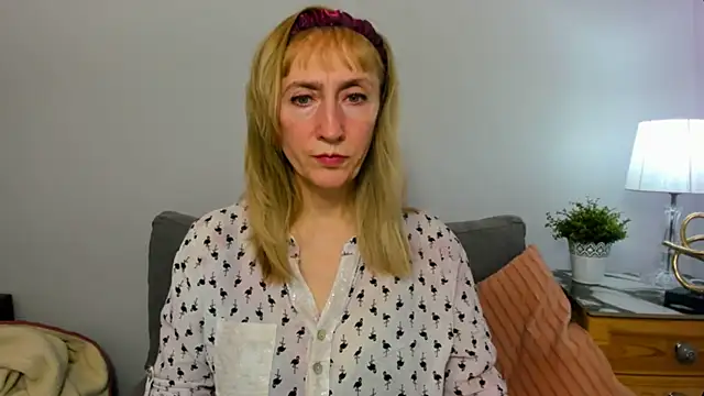 Snapshot of MargaretMilf69 chatting on February 25, 4:21 pm MargaretMilf69 online show from February 25, 4:21 pm