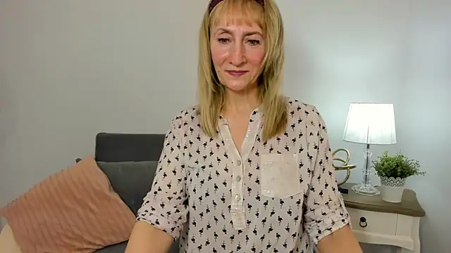 Snapshot of MargaretMilf69 chatting on February 28, 4:31 pm MargaretMilf69 online show from February 28, 4:31 pm