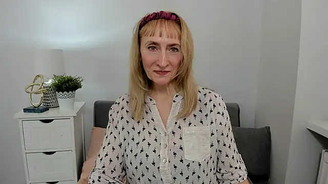 Snapshot of MargaretMilf69 chatting on March 9, 1:37 pm MargaretMilf69 online show from March 9, 1:37 pm