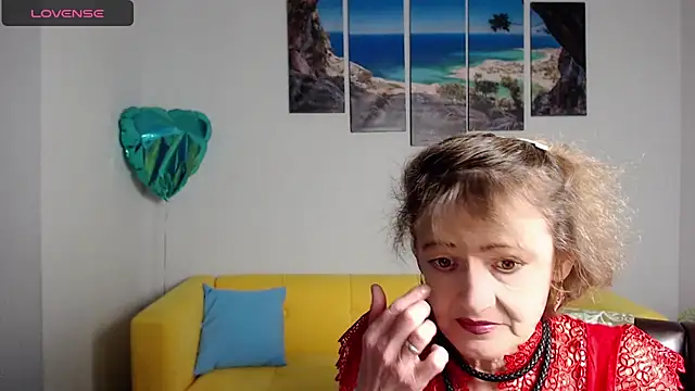 Snapshot of SexyGrandma_ chatting on March 20, 4:09 pm SexyGrandma online show from March 20, 4:09 pm