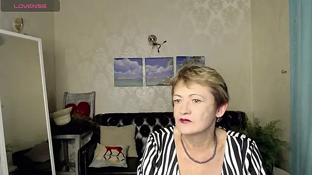 SexyGrandma  online show from October 16, 3:46 pm