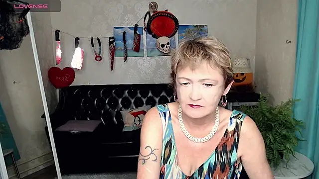 SexyGrandma  online show from October 23, 5:01 pm