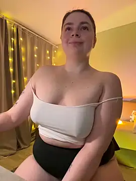 Snapshot of DearAlise chatting on February 4, 8:59 pm DearAlise online show from February 4, 8:59 pm