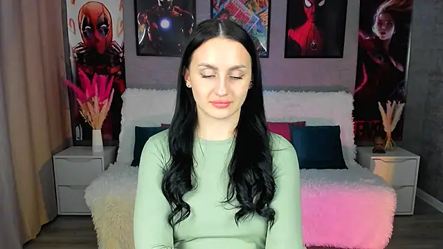 EmiliaBeynard online show from February 4, 7:44 pm