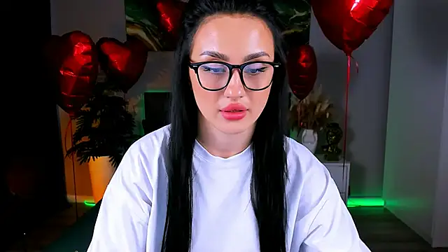 EmiliaBeynard online show from March 10, 1:54 pm