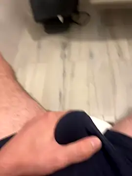 Snapshot of Milleseghe99 chatting on October 14, 2:18 pm Milleseghe99 online show from October 14, 2:18 pm