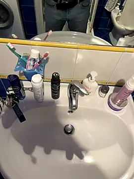 Snapshot of Milleseghe99 chatting on November 29, 1:52 am Milleseghe99 online show from November 29, 1:52 am