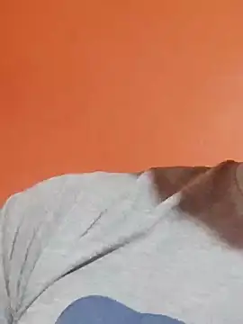 Milankure111 online show from February 21, 1:00 pm