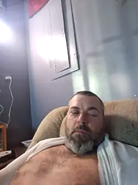 Snapshot of thickdaddy2982 chatting on January 26, 4:20 am thickdaddy2982 online show from January 26, 4:20 am