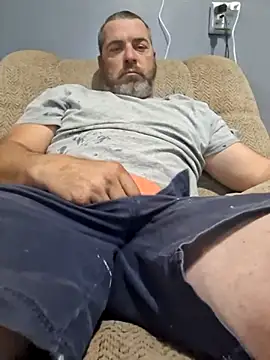 Snapshot of thickdaddy2982 chatting on February 16, 11:26 pm thickdaddy2982 online show from February 16, 11:26 pm