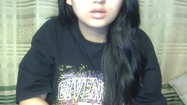 undressed princesss online show from June 2, 5:48 pm