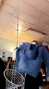 Astrid-Gilbert online show from February 20, 10:59 am