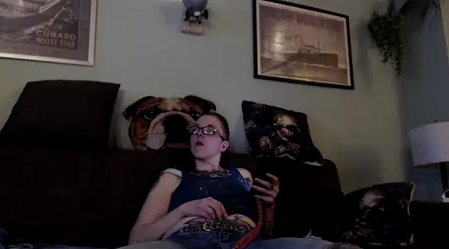 Astrid-Gilbert online show from March 1, 6:11 pm