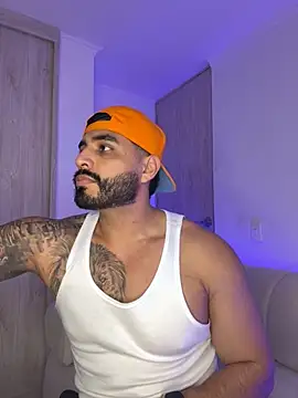 LeandroRusso online show from October 1, 3:12 am