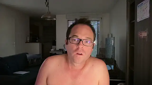 Snapshot of Funnyjul31 chatting on October 8, 1:31 pm Funnyjul31 online show from October 8, 1:31 pm