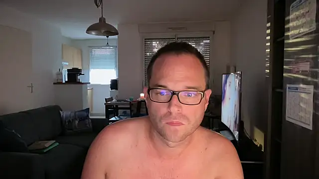 Snapshot of Funnyjul31 chatting on October 14, 4:41 pm Funnyjul31 online show from October 14, 4:41 pm