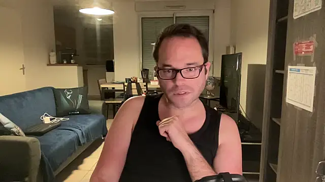 Snapshot of Funnyjul31 chatting on November 21, 7:23 pm Funnyjul31 online show from November 21, 7:23 pm