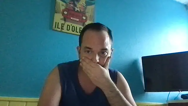 Funnyjul31 online show from January 12, 3:28 pm