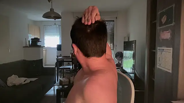 Funnyjul31 online show from March 28, 4:17 pm