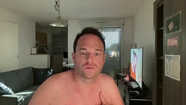 Funnyjul31 online show from April 15, 5:31 pm