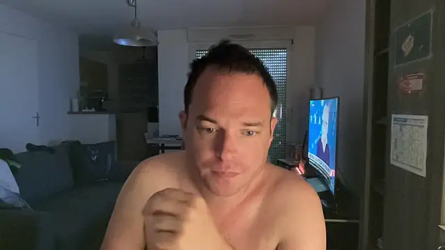 Funnyjul31 online show from April 18, 11:36 am