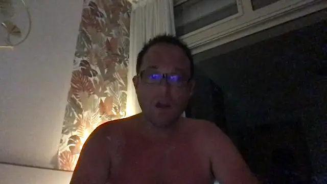 Funnyjul31 online show from June 6, 8:35 pm