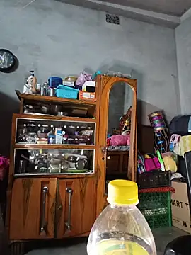 birds0641 online show from July 31, 6:29 pm