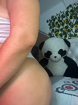 alexa cf online show from February 9, 9:47 am