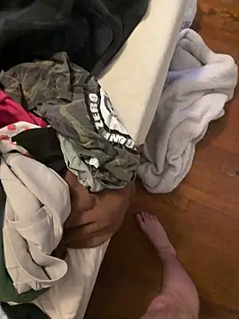 Johndxgnjxz online show from April 13, 4:23 pm