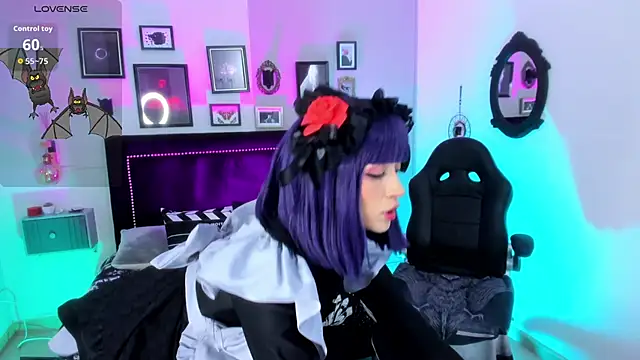 Snapshot of IsisRaichuu_ chatting on September 23, 8:56 pm IsisRaichuu online show from September 23, 8:56 pm