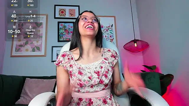 nina  dixon online show from March 8, 8:35 pm