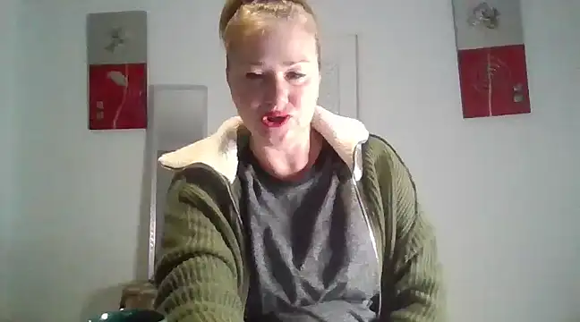 Luzia-Sal online show from February 12, 7:44 am