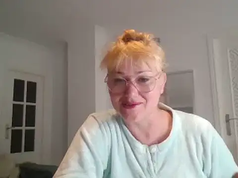 Luzia-Sal online show from February 14, 8:52 am