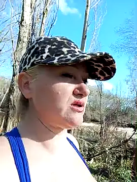 Luzia-Sal online show from February 16, 2:54 pm