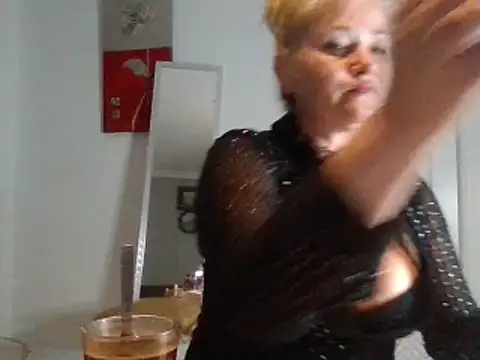 Luzia-Sal online show from February 28, 7:46 pm