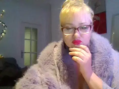 Luzia-Sal online show from March 5, 9:59 pm