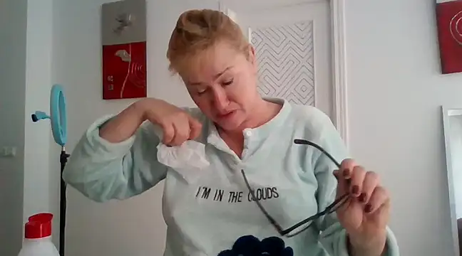 Luzia-Sal online show from March 14, 9:46 am