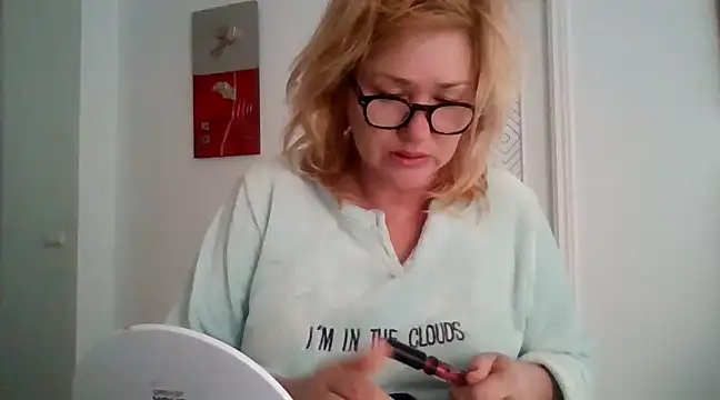 Luzia-Sal online show from March 15, 8:04 am