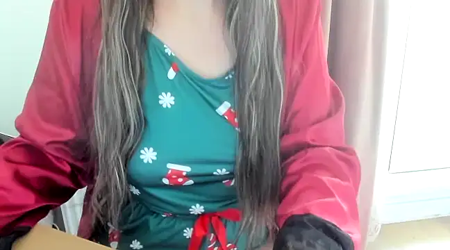 LadyLyanna online show from February 7, 1:11 pm