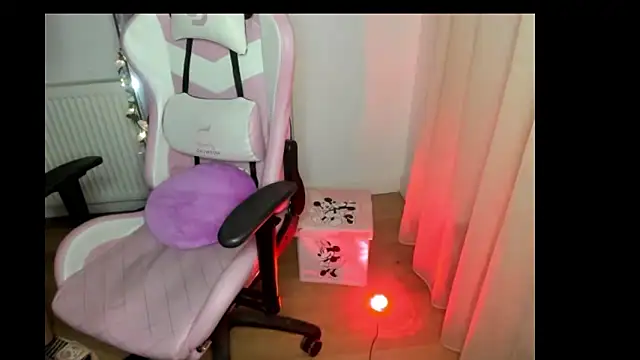 LadyLyanna online show from March 6, 12:32 am