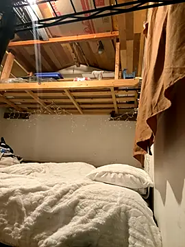 Snapshot of kcmo1010 chatting on November 10, 10:42 pm kcmo1010 online show from November 10, 10:42 pm