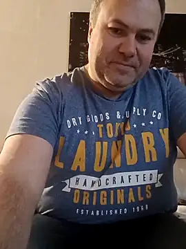 Pourleplasirs online show from February 16, 1:25 am