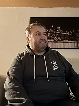 Pourleplasirs online show from February 22, 2:39 am