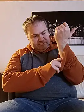 Pourleplasirs online show from March 9, 10:30 pm