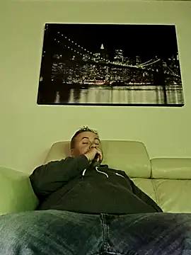 Pourleplasirs online show from November 6, 9:26 pm