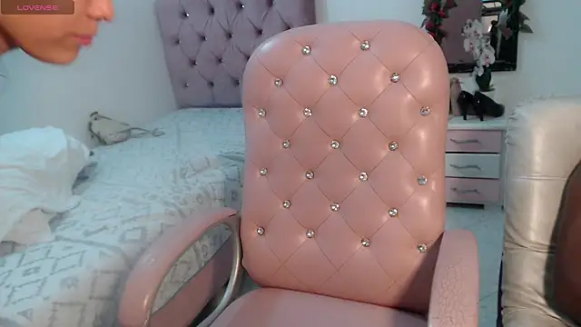 Snapshot of lilo_stich69_ chatting on March 10, 10:02 pm lilo stich69 online show from March 10, 10:02 pm