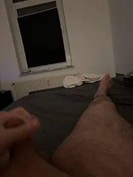 Mo 2003 online show from February 6, 1:27 am