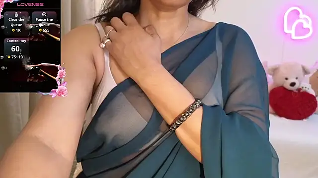 Snapshot of MISS_MYRA chatting on March 14, 2:11 pm MISS MYRA online show from March 14, 2:11 pm