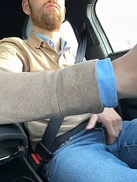 Snapshot of bullyboyy chatting on February 19, 8:22 am bullyboyy online show from February 19, 8:22 am